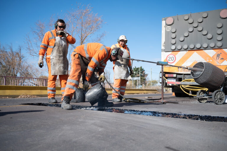 El Gobierno provincial comenzó la reparación de 20 puentes ubicados en 11 Departamentos