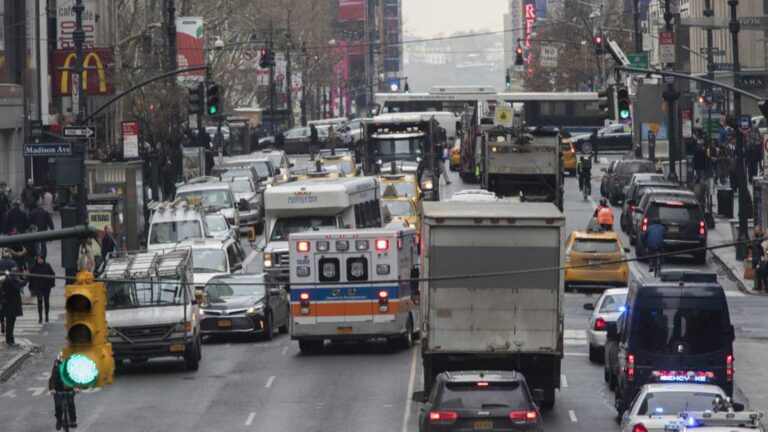Nueva York impone una tarifa para los autos que circulen por el distrito financiero de Manhattan