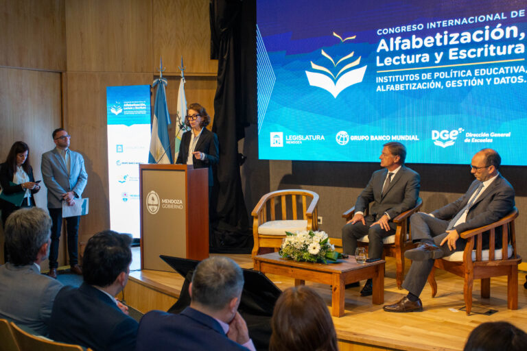 Suarez: “En Mendoza tenemos la gran satisfacción de ser referentes en todo el país en el área educativa”