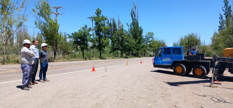 Avanza la obra de normalización de la línea eléctrica de media tensión Loma Amarilla-El Sosneado en el Sur provincial