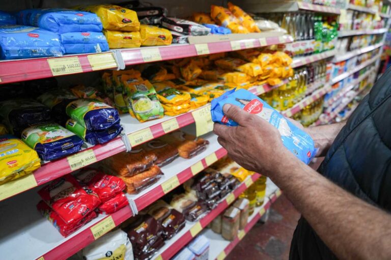 La inflación llegó a 20,6% en enero y los privados esperan que el dato de este mes ronde el 15%.