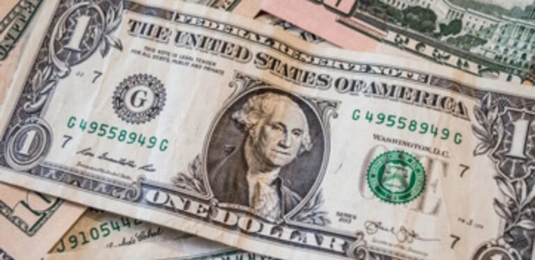 Dólar hoy: a cuánto cotizan el oficial y las otras opciones cambiarias este viernes 19 de abril