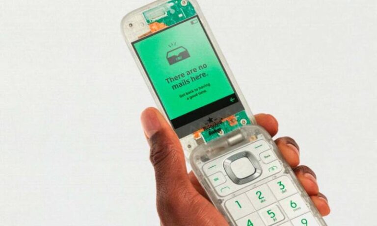 Presentaron el smartphone más aburrido del mundo