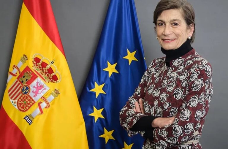 España anunció que retira a su embajadora de la Argentina