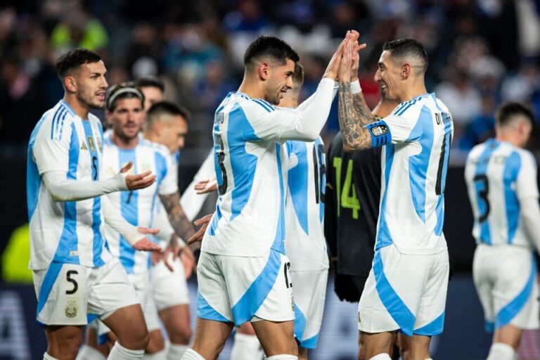 A qué hora juega Argentina el sábado contra Perú por la Copa América 2024