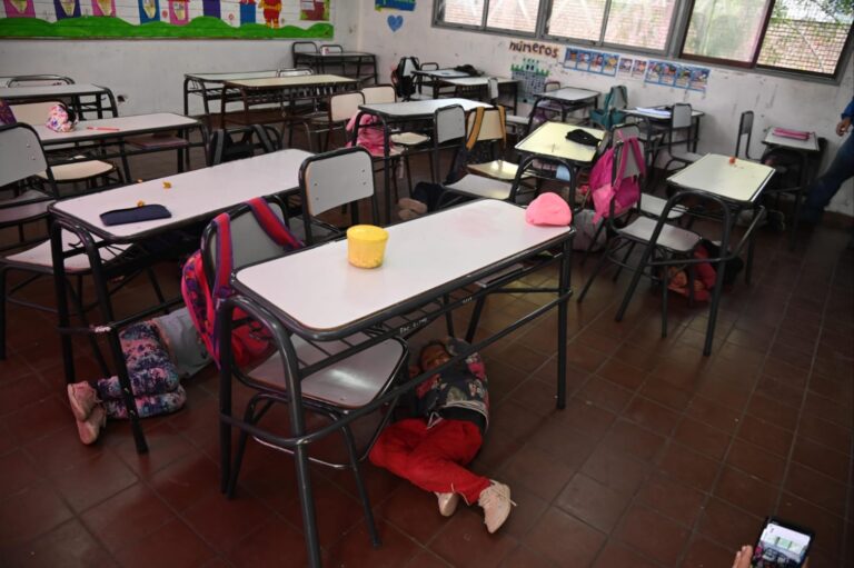 Se realizó otro simulacro de sismo en escuelas de la provincia