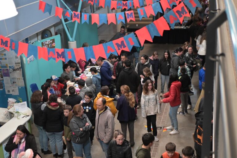 Gran concurrencia en el Workshop Day de la Academia Municipal de Inglés