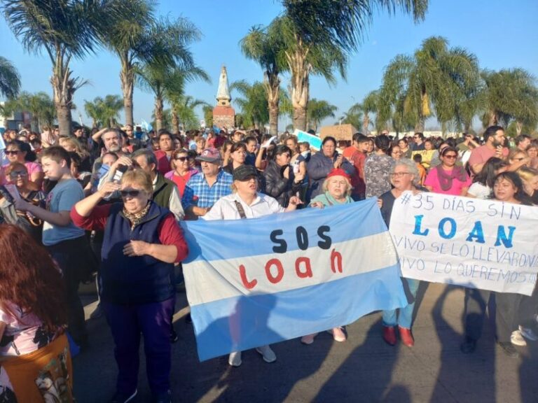 Marcha y reclamo de la mamá de Loan a la hija de Laudelina durante la marcha en 9 de Julio