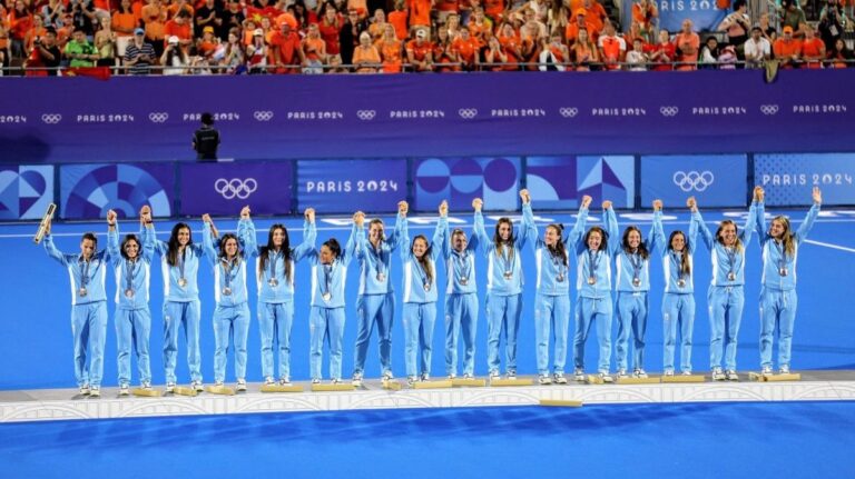 Las Leonas recibieron la medalla de bronce en los Juegos Olímpicos