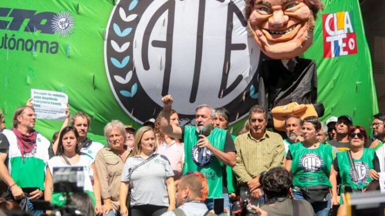 Uno de los gremios estatales endurece su postura contra Milei y convoca a una movilización al Congreso