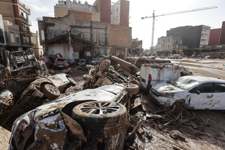 Las inundaciones en Valencia dejaron más de 100 muertos