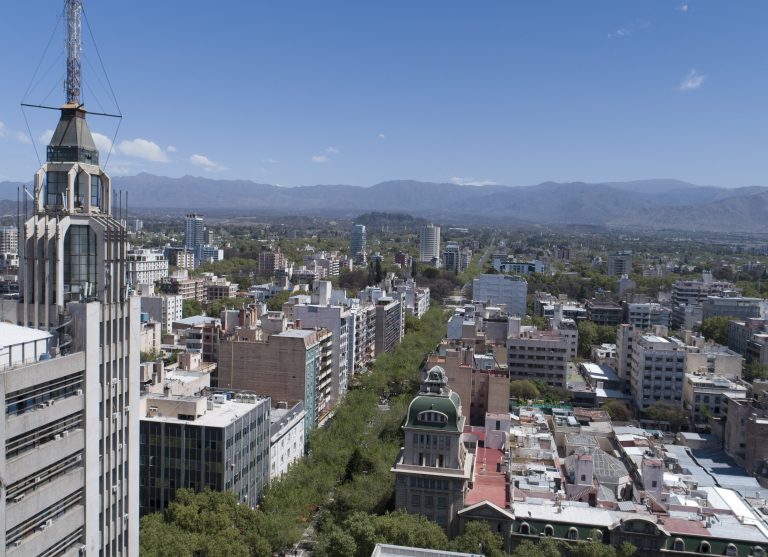 Mendoza organiza la primera edición del Foro Ciudades del Futuro