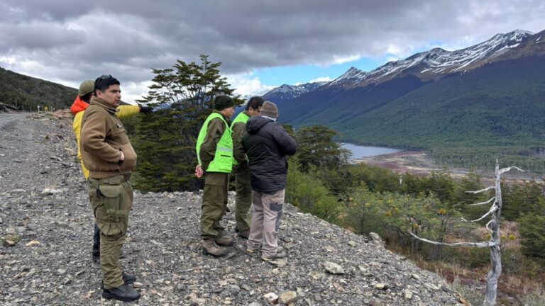 Chile: buscan intensamente a 3 turistas que fueron a hacer trekking en Tierra del Fuego y nunca volvieron