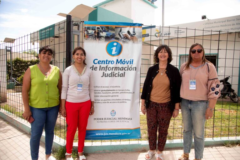 El Centro Móvil de Información Judicial asesoró a vecinos del departamento