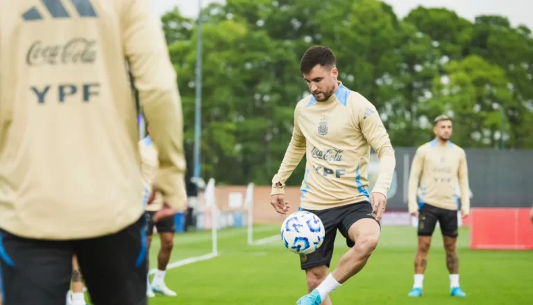 La Selección argentina tendrá su primer entrenamiento: la agenda completa antes del partido con Paraguay