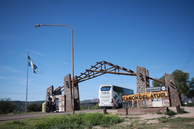 Autoridades provinciales recorrieron la ruta del Cañón del Atuel luego del temporal