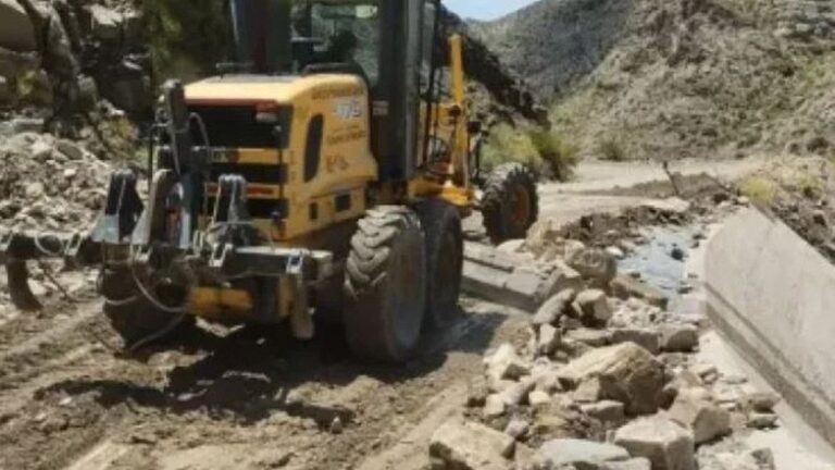 El Gobierno estimó que en 10 días reparará casi 15 kilómetros de ruta del Cañón del Atuel