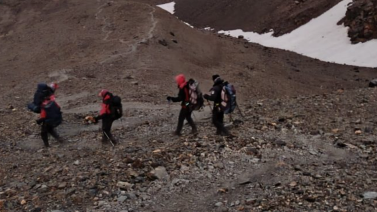 Operativo de búsqueda del andinista Fernando Reto: tres helicópteros y se suma Gendarmería Nacional