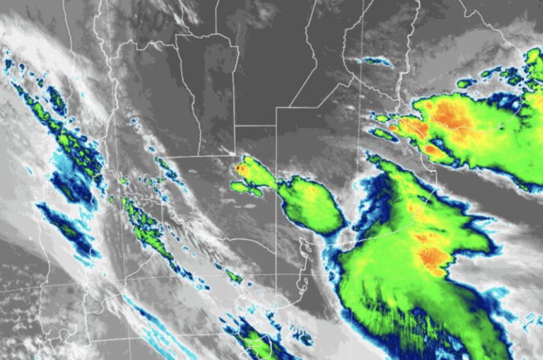Hay alerta naranja y amarilla por tormentas en 19 provincias para hoy, sábado 15 de febrero