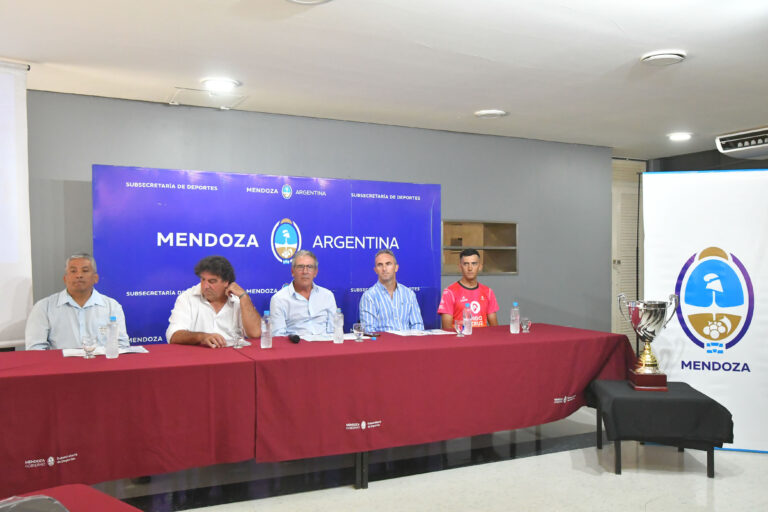 La caravana multicolor recorrerá Mendoza en la 49ª edición de la Vuelta Ciclista