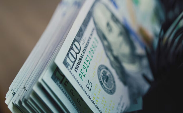 Fin del cepo cambiario: las restricciones que se levantan desde el lunes y las que quedarán vigentes