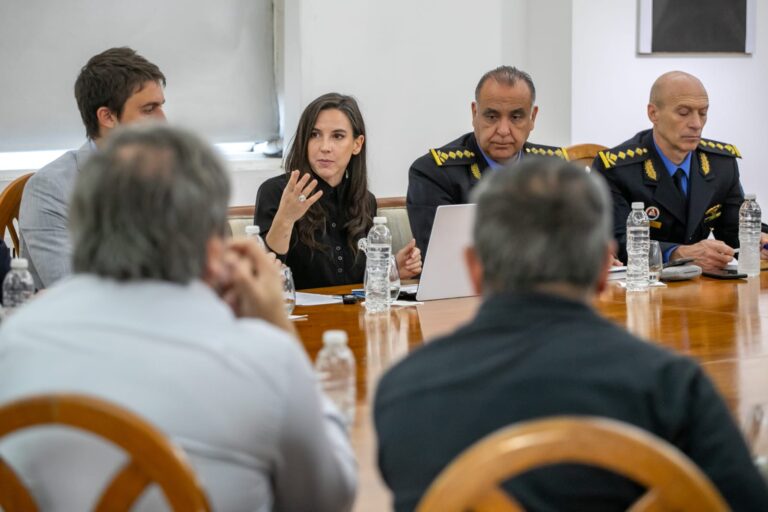 Mendoza avanza en la coordinación con municipios para combatir el comercio ilegal de bienes