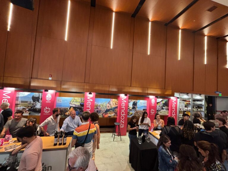 Mendoza, presente en la Expo Delicatessen & Vinos 2025