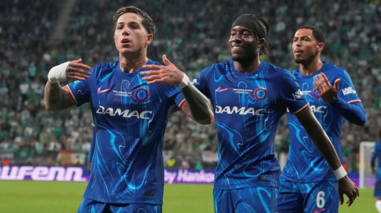 Con un gol de Enzo Fernández, Chelsea le ganó 4-1 al Betis y se consagró campeón de la Conference League
