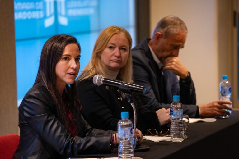 La ministra de Seguridad y Justicia, Mercedes Rus participó del acto de cierre del curso para adjutores del Servicio Penitenciario