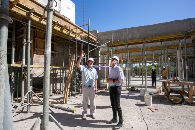 Ulpiano Suarez vuelve a eliminar tasas: desaparecen más de 60 tributos para facilitar las inversiones en la Ciudad
