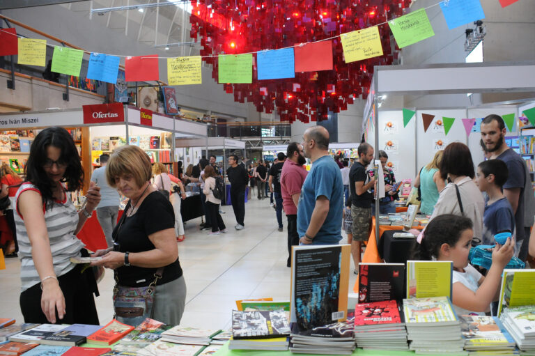 Abre la convocatoria para participar en la Feria del Libro de Mendoza 2025