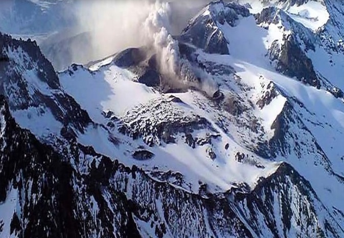 Monitoreo y prevención por la actividad del volcán Planchón Peteroa