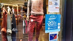 El consumo de ropa no repunta: las ventas cayeron 7,7% entre mayo y junio