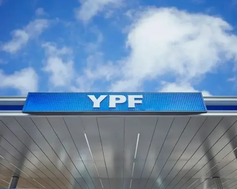 Juicio por YPF: la Argentina presentó su descargo para evitar entregar las acciones