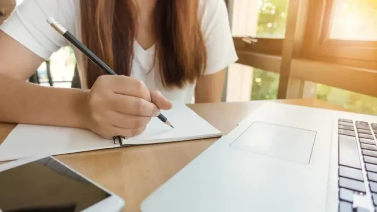 La DGE estableció un examen de ingreso para los alumnos de carreras terciarias públicas y privadas