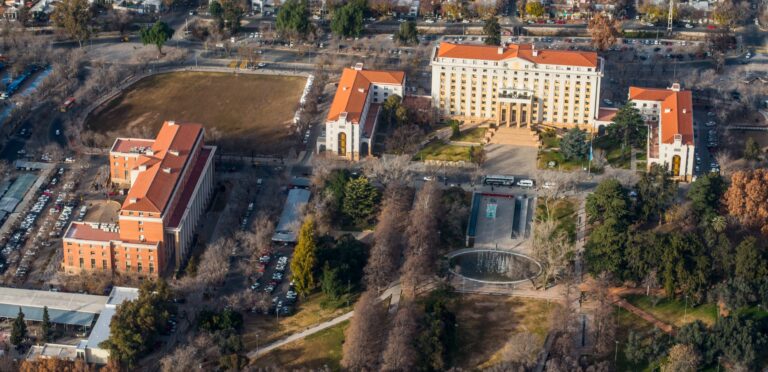 El Gobierno de Mendoza oficializó diez cesantías por incumplimientos administrativos y disciplinarios