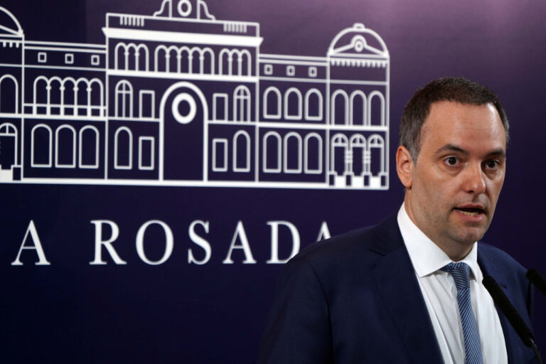 El Gobierno anunció que evalúa aumentar las prestaciones destinadas a personas con discapacidad