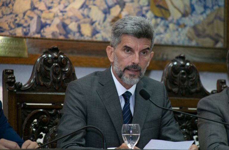 Ciudad: Ulpiano Suarez propone la obligatoriedad del debate para candidatos a intendente y concejales