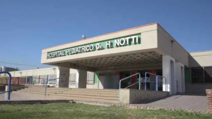 la-nena-de-dos-anos-fue-atendida-en-el-hospital-humberto-notti-de-mendoza-foto-gobierno-de-mendoza-XIYIG35SNZGVVJVPTVJAPB45VE.webp