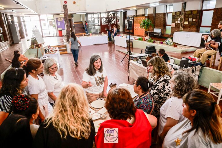 EXITOSO PRIMER ENCUENTRO PROVINCIAL DE CERAMISTAS