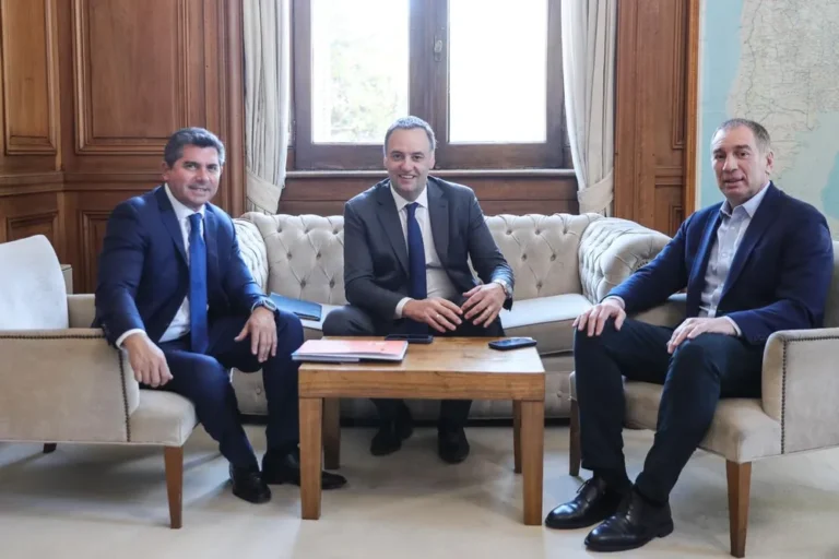 El Gobierno pidió reuniones a los jefes de bloques