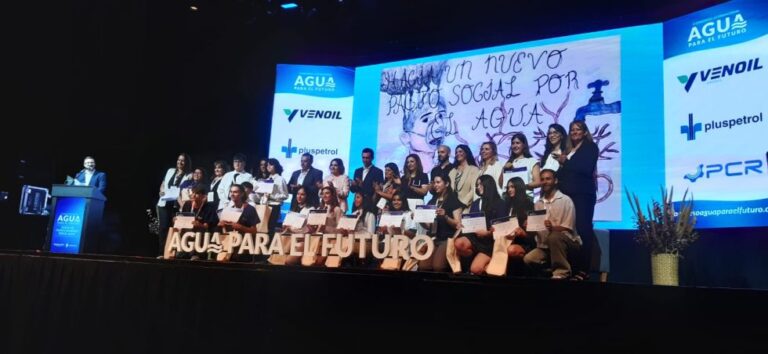 Ideagua 2025: el Gobierno de Mendoza premió a estudiantes ganadores del concurso