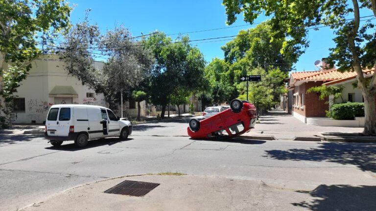 Choque y vuelco