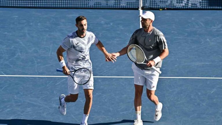 El argentino Zeballos y el español Granollers quedaron eliminados en las semifinales de dobles de Australia