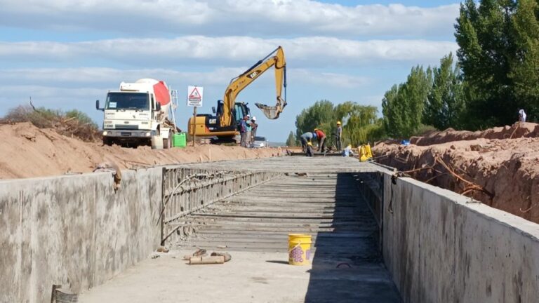 El Gobierno supervisa obras estratégicas en el Sur financiadas por el Fondo del Resarcimiento