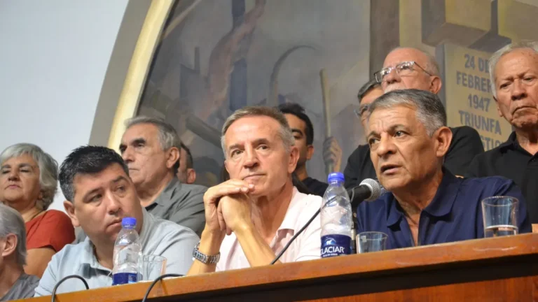 Tras la reunión de su mesa chica, la CGT anticipó que irá a la Justicia si se aprueba la reforma laboral