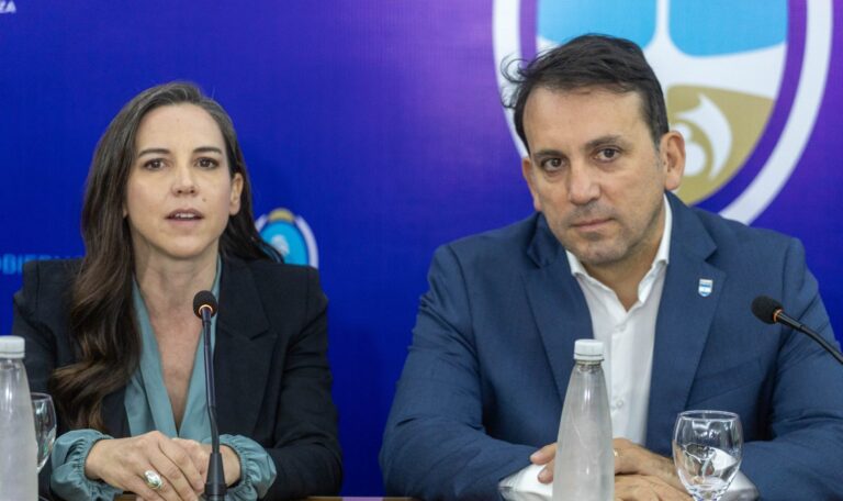 El Gobierno publicó dos guías para actuar ante amenazas y situaciones críticas, con foco en escuelas de Mendoza