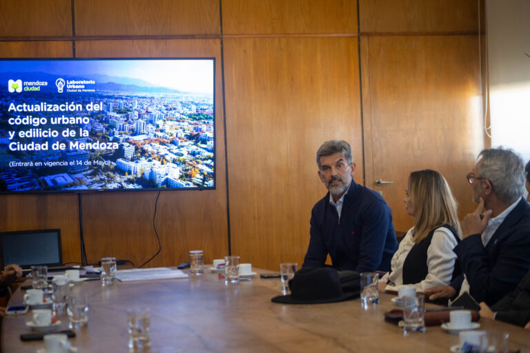Ulpiano Suarez presentó el nuevo Código de Edificación con un fuerte impulso a la inversión privada en la Ciudad