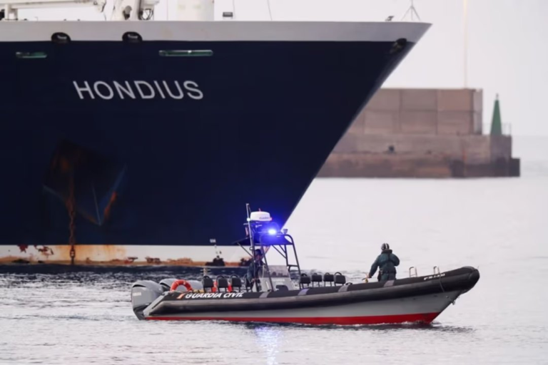 Hantavirus: un pasajero estadounidense y una mujer francesa dieron positivo tras la evacuación del crucero