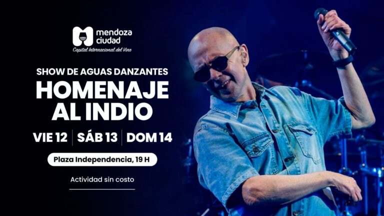 La Ciudad de Mendoza homenajea al Indio Solari con un show de aguas danzantes en la plaza Independencia